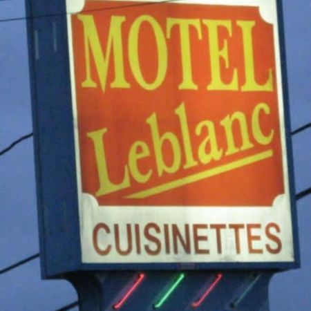 Motel Leblanc Carleton-sur-Mer Екстериор снимка