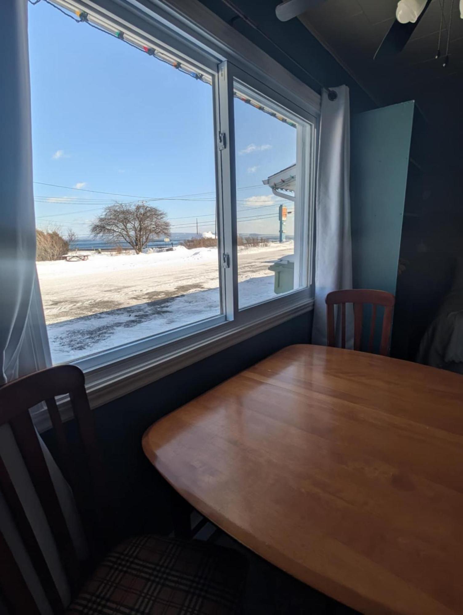 Motel Leblanc Carleton-sur-Mer Екстериор снимка